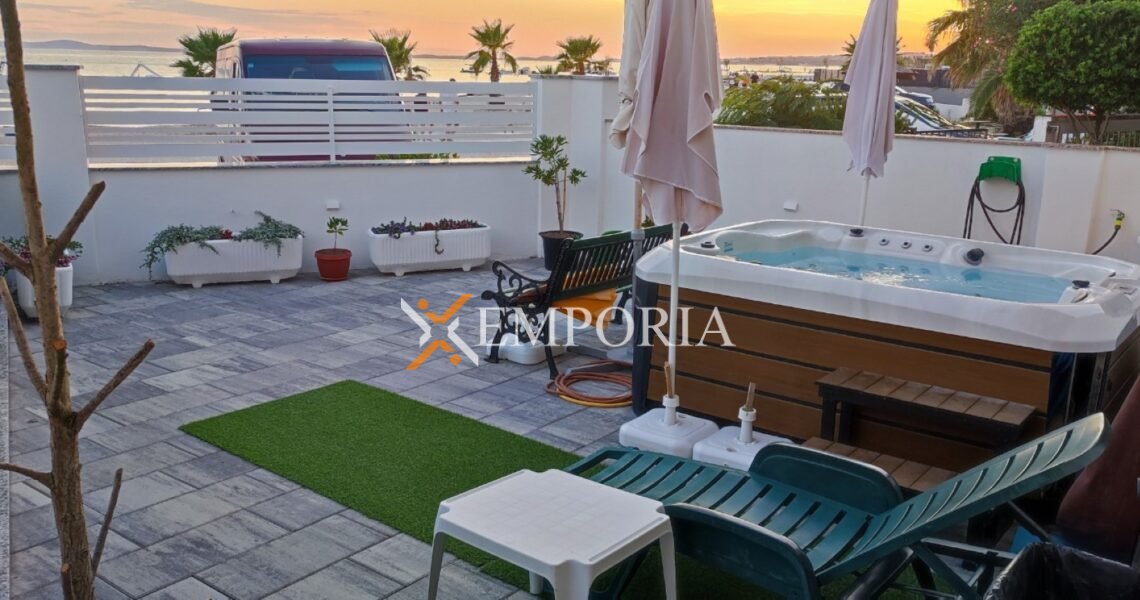 Apartment A512 – Vir