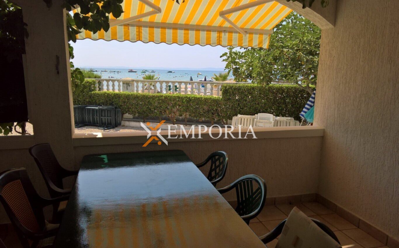 Apartment A512 – Vir