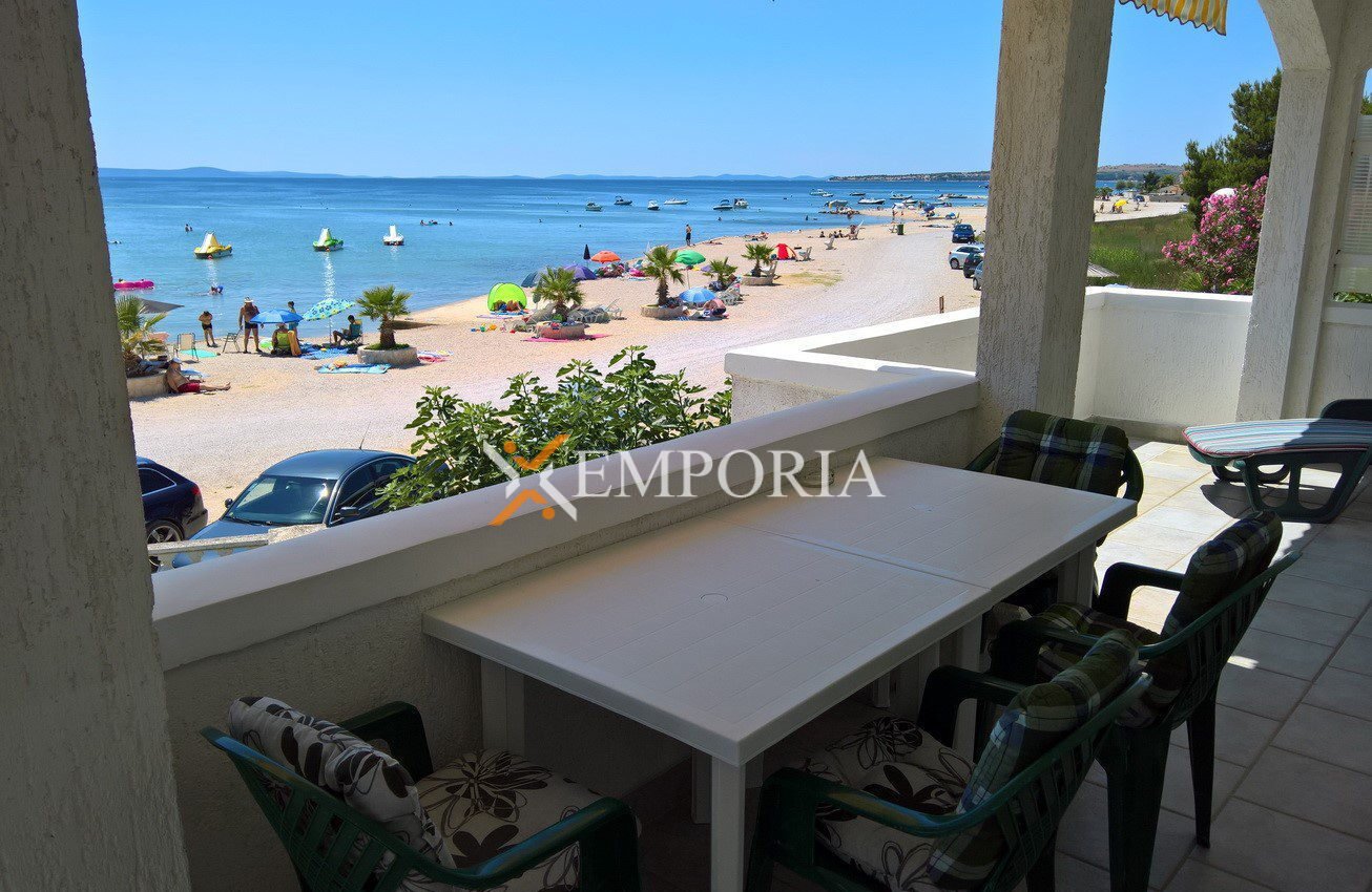 Apartment A764 – Vir