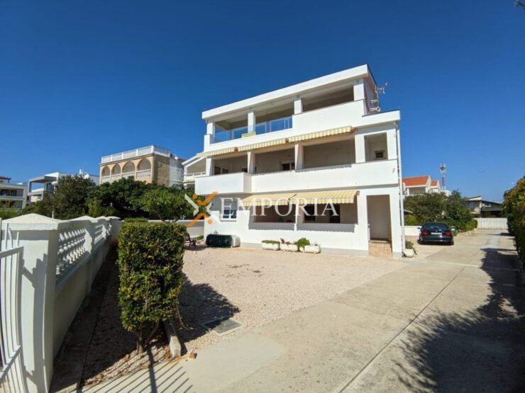 Apartment A764 – Vir