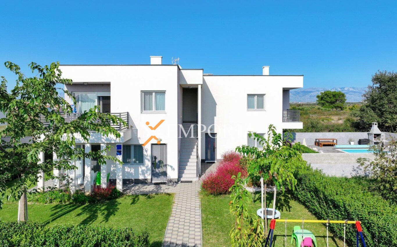 Haus H239 – Nin, Zaton