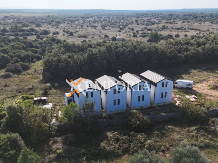 Haus H631 – Nin, Zaton