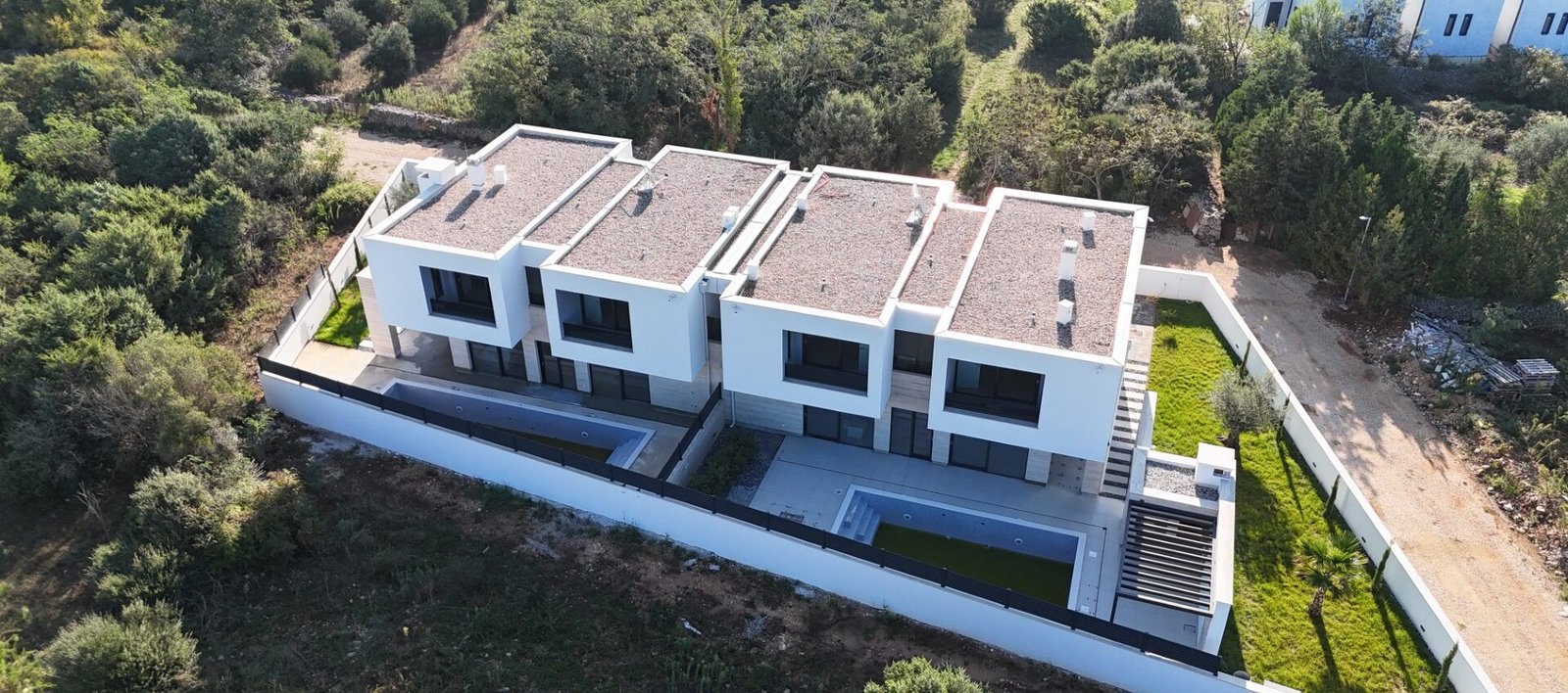 Haus H661 – Nin, Zaton