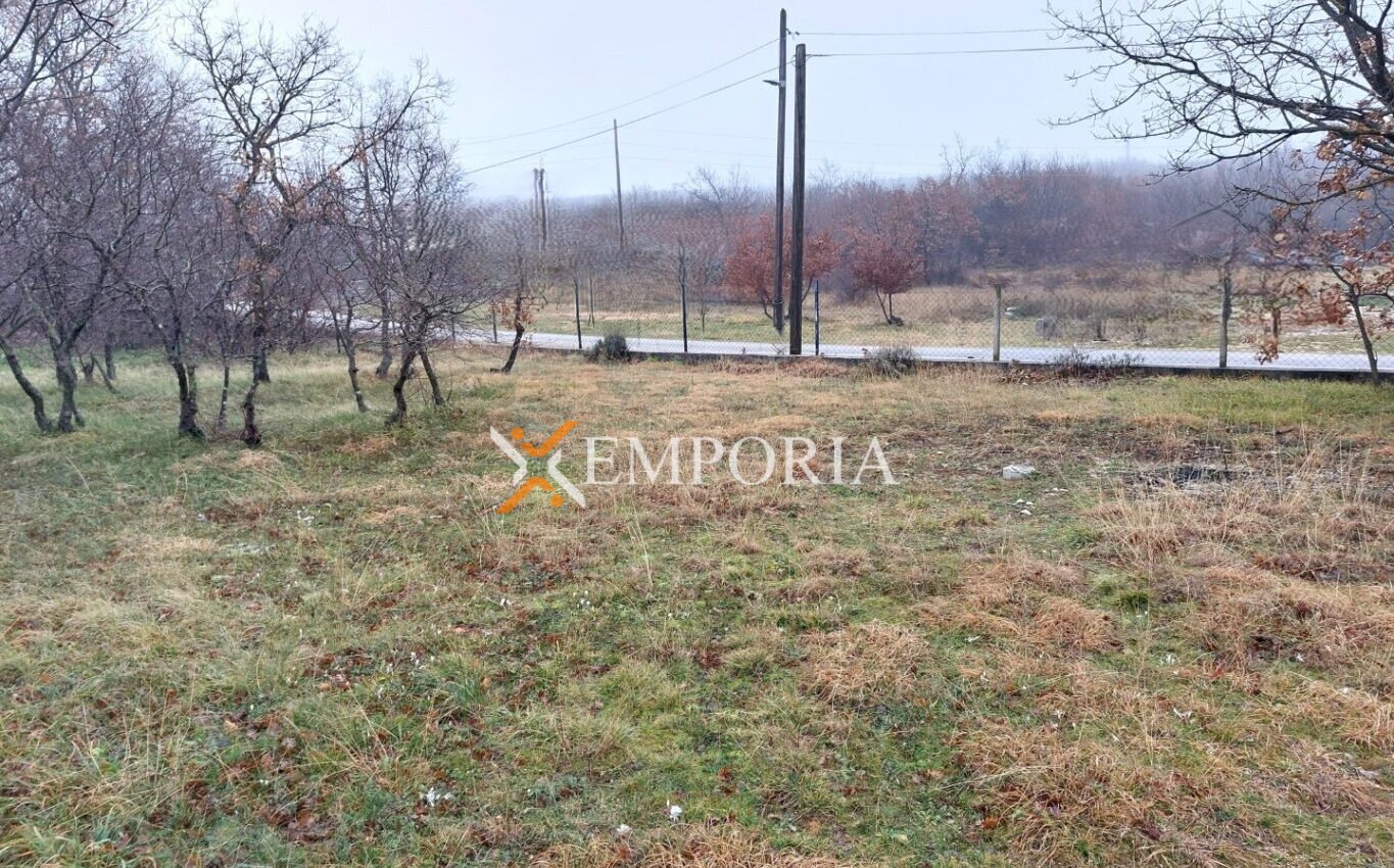 Grundstück L485 – Poličnik