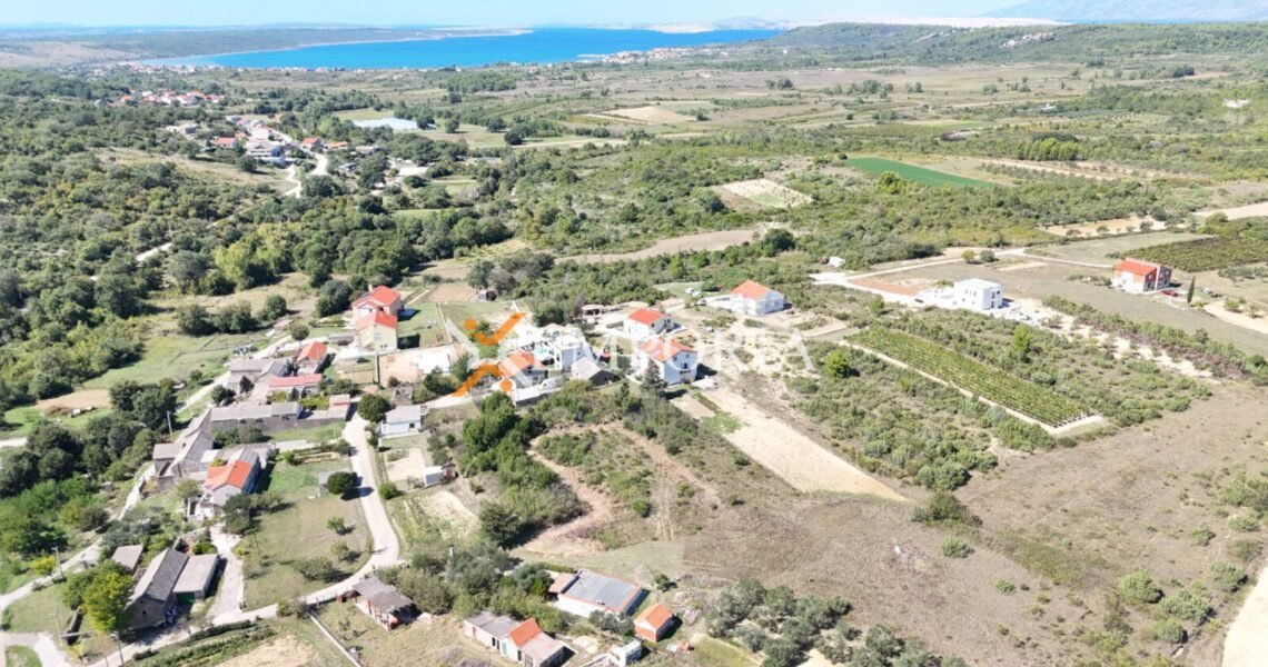 Grundstück L528 – Radovin, Krneza