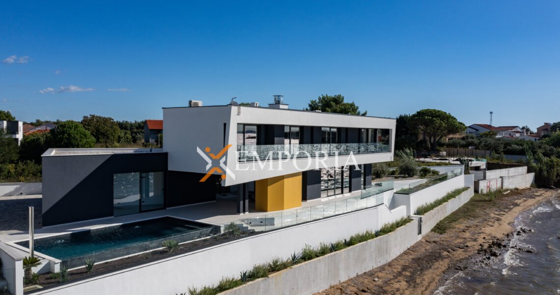 Villa Dalmara – Luxuriöse Villa direkt am Meer in Privlaka Villa Dalmara – Luxuriöse Villa direkt am Meer in Privlaka