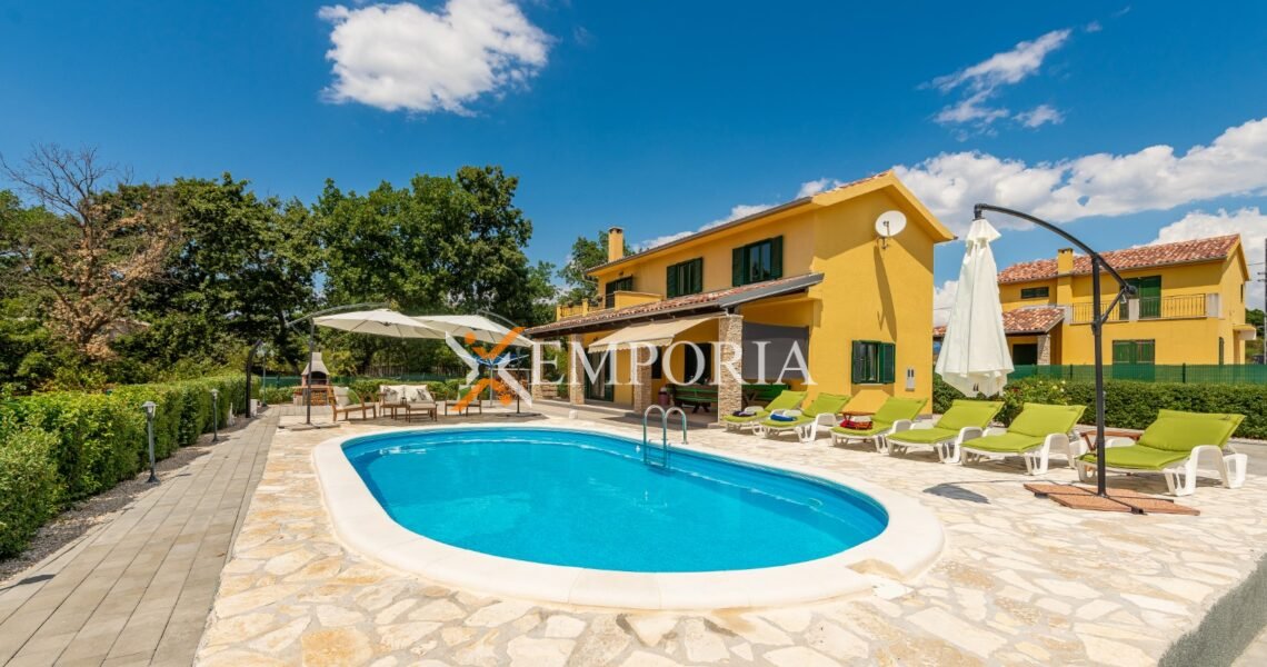 Haus H738 – Ražanac, Radovin