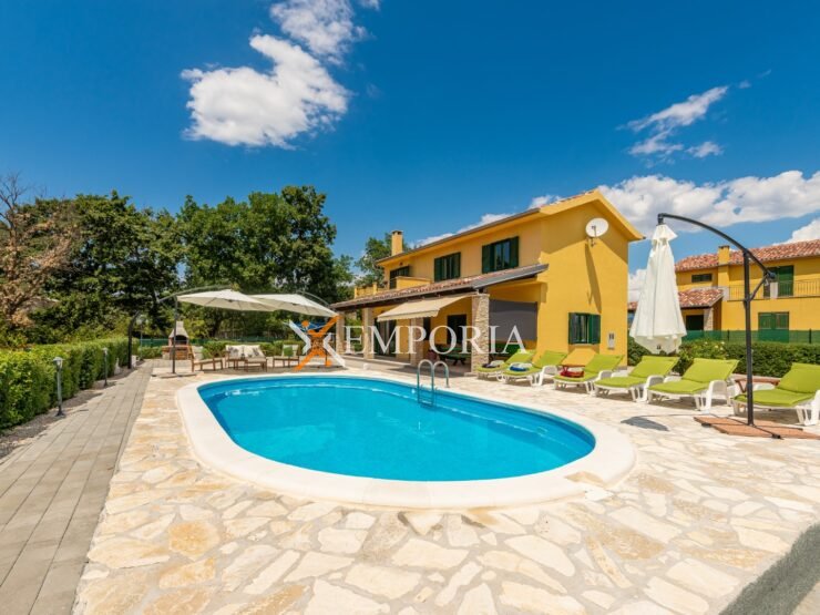 Haus H738 – Ražanac, Radovin