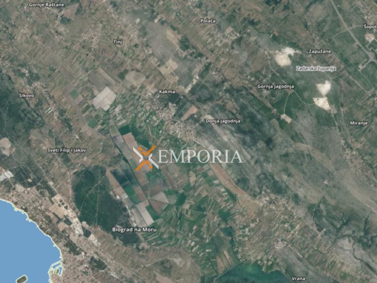 Grundstück L561 – Polača, Kakma