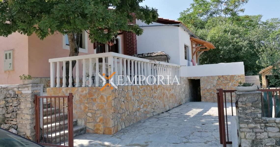 Haus H758 – Novigrad, Pridraga