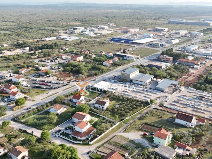 Grundstück L587 – Poličnik, Murvica