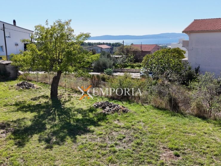 Grundstück L618 – Zadar, Ploče